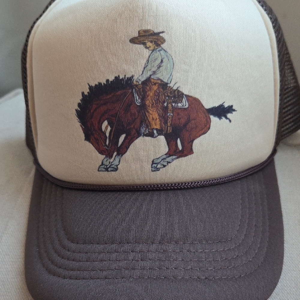 Sendero. Brown Cowboy Cool  Trucker Hat